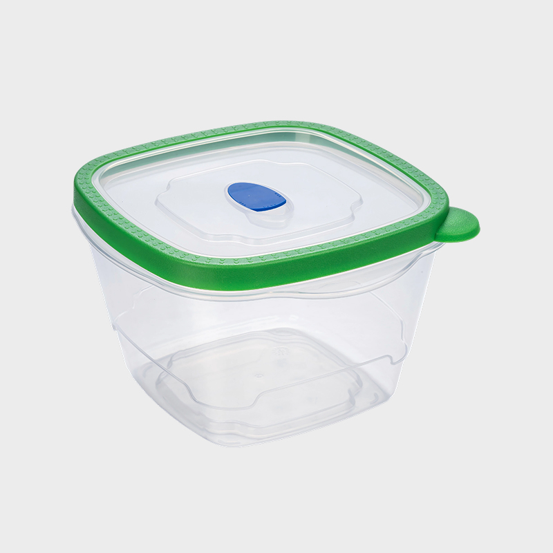 PFB029 1650 ml Deep Square PP -elintarvikkeiden säilöntäastia tuuletetulla vihreällä ylimuovatulla kannella